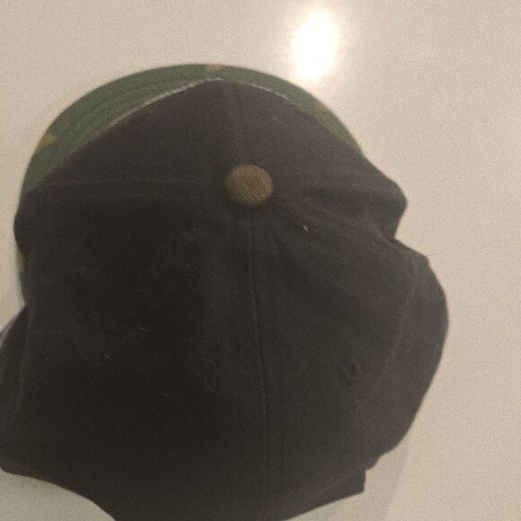 New Era Black and Camouflage New York Yankees Hat - Picture 5 of 6